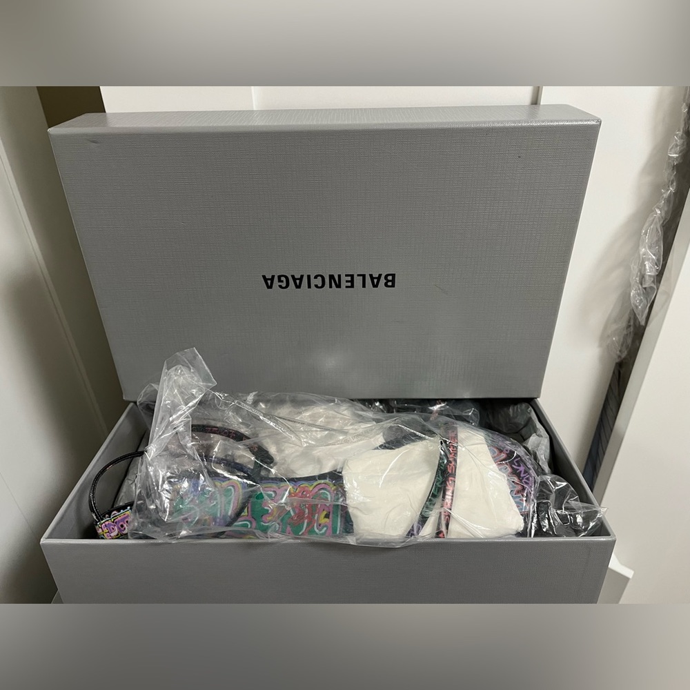 Balenciaga Graffiti Sandlas